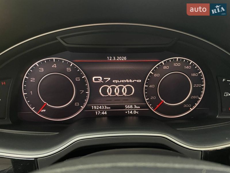 Позашляховик / Кросовер Audi Q7 2017 в Києві