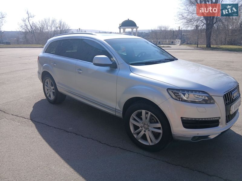 Внедорожник / Кроссовер Audi Q7 2010 в Кривом Роге