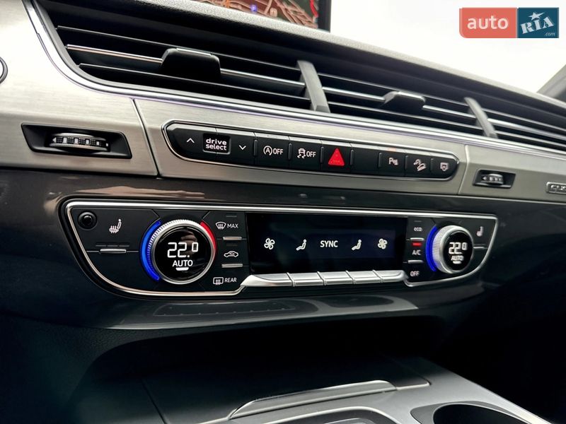 Позашляховик / Кросовер Audi Q7 2019 в Києві