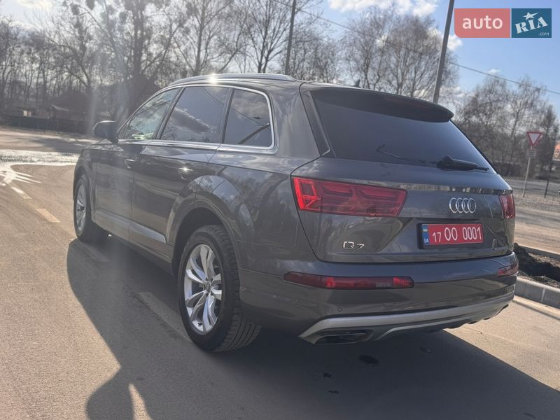 Внедорожник / Кроссовер Audi Q7 2019 в Лубнах