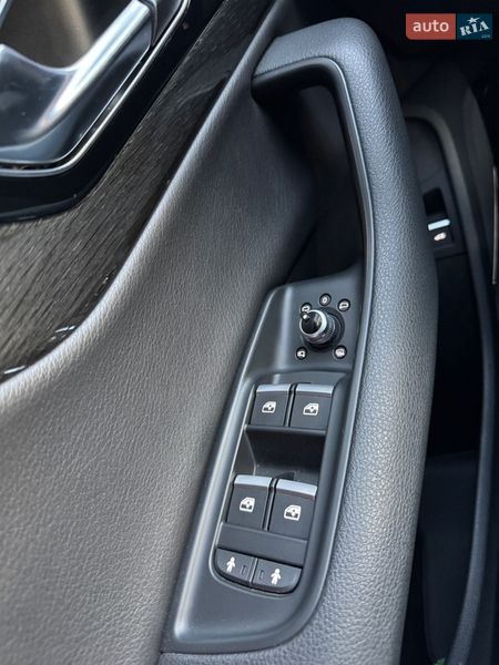 Позашляховик / Кросовер Audi Q7 2017 в Луцьку