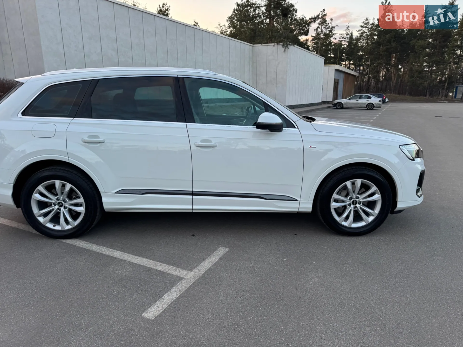 2025 Audi Q7 - мініатюра 21