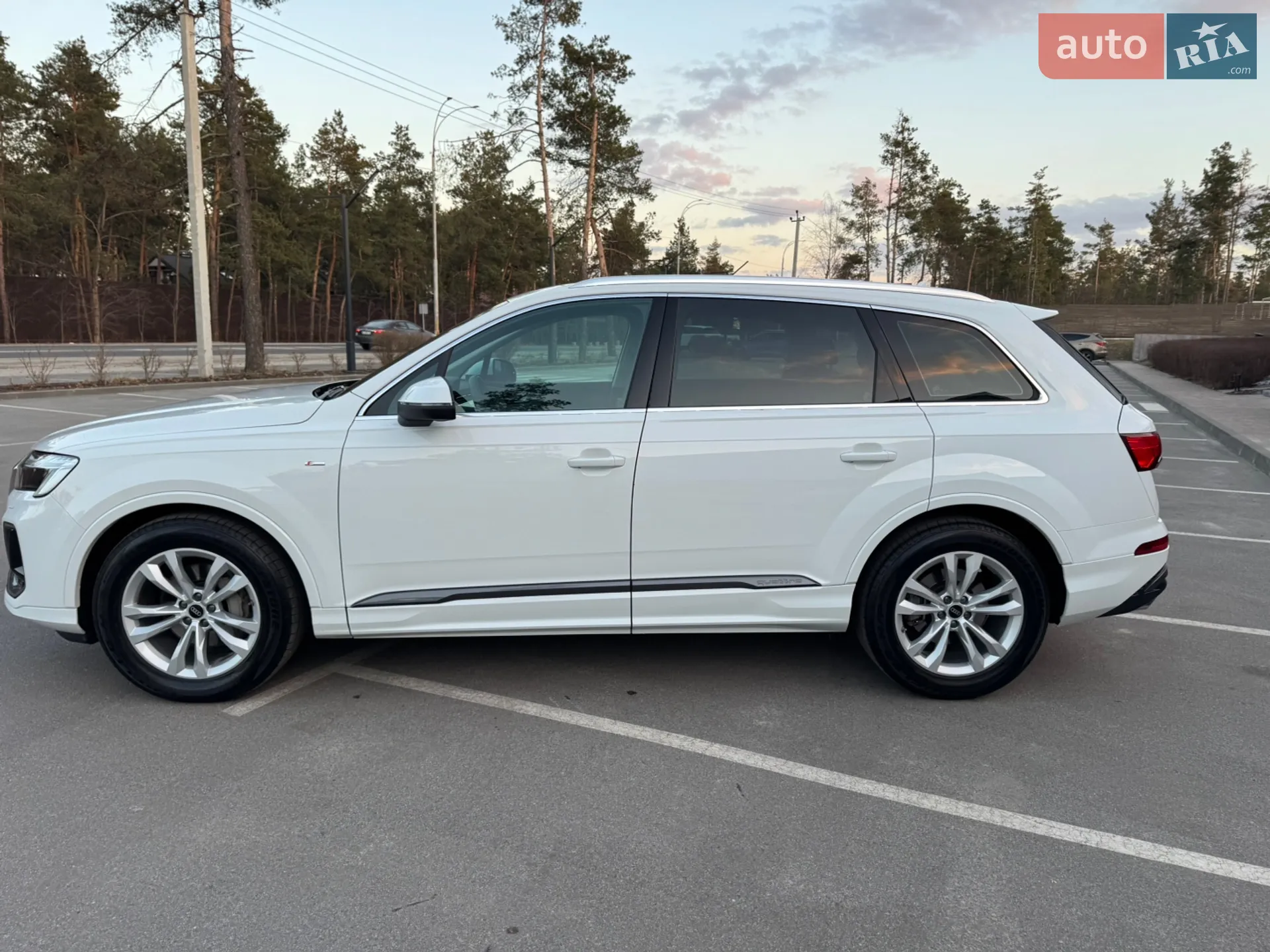2025 Audi Q7 - мініатюра 37
