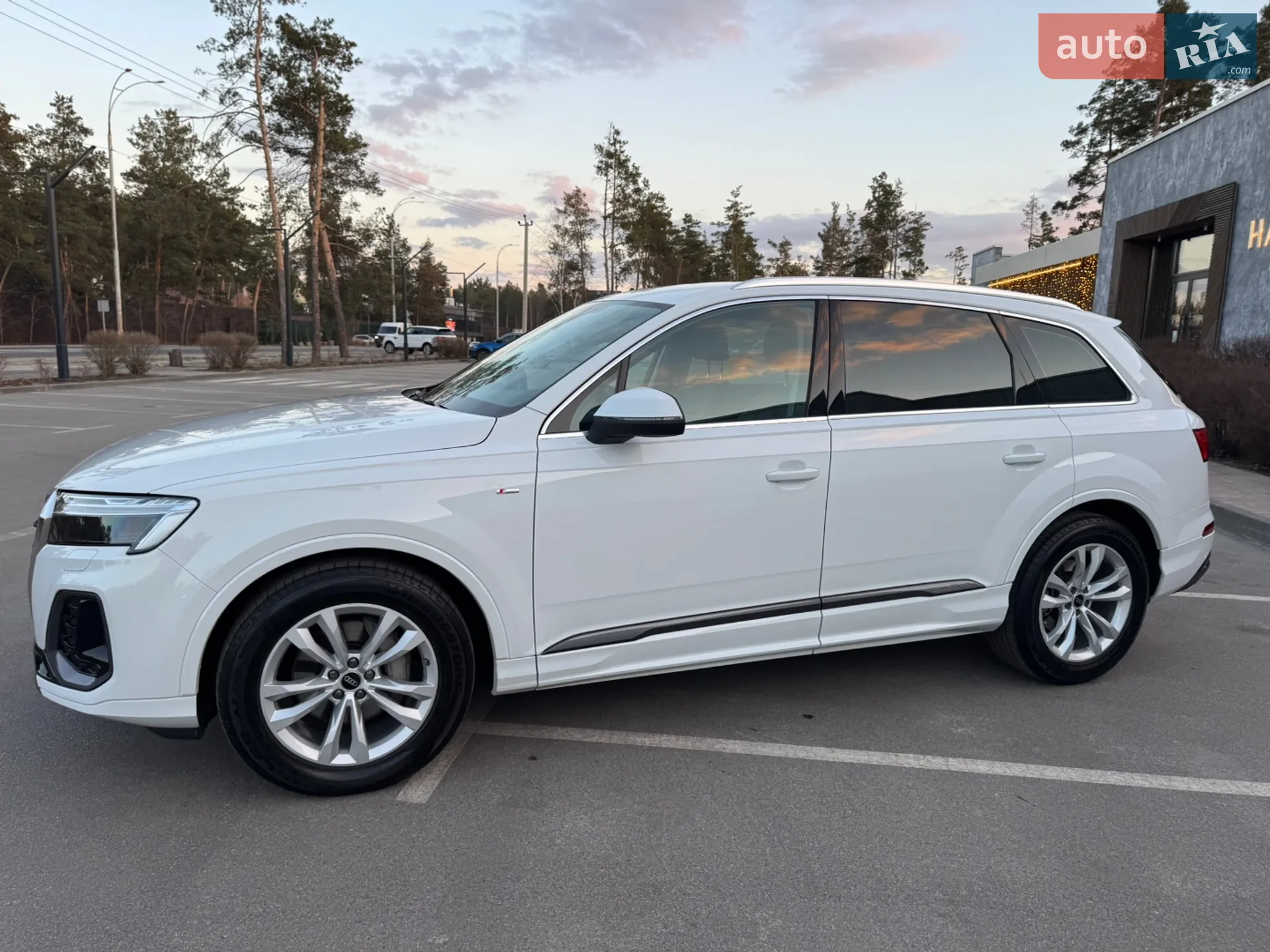 2025 Audi Q7 - мініатюра 38