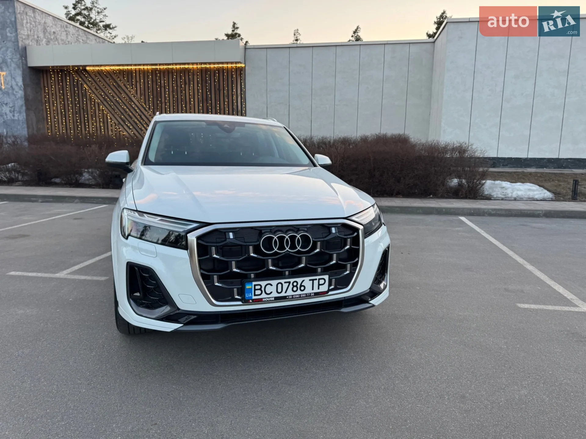 2025 Audi Q7 - мініатюра 72