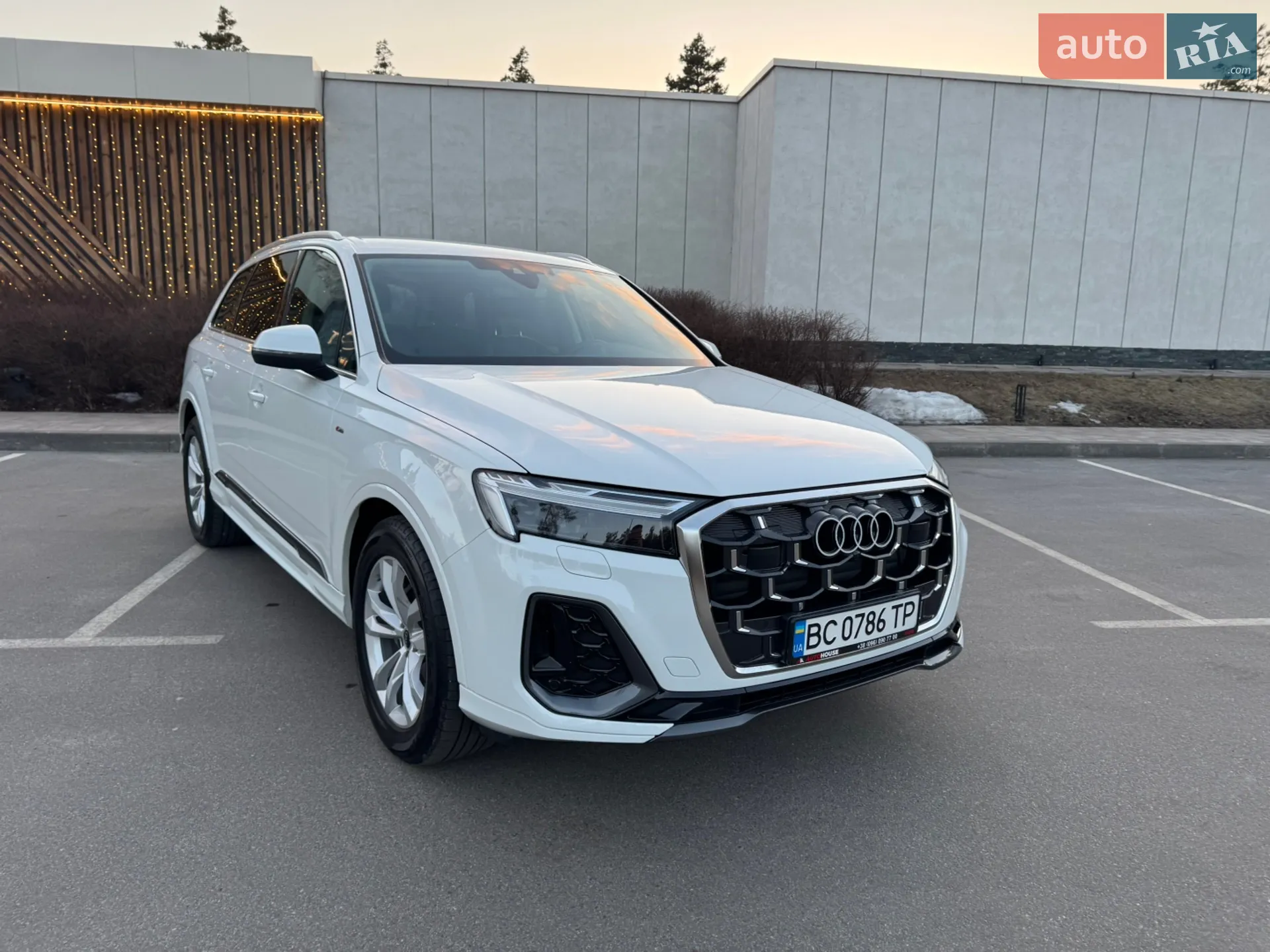 2025 Audi Q7 - мініатюра 74