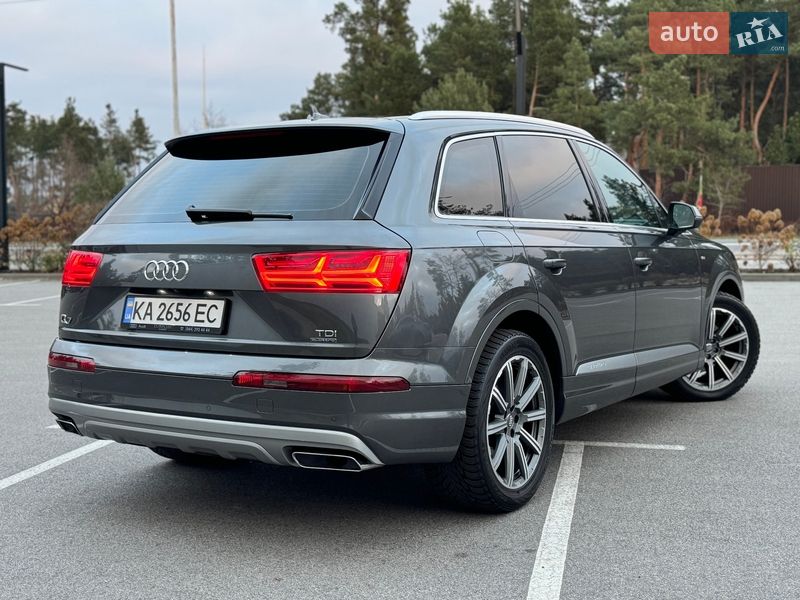 Внедорожник / Кроссовер Audi Q7 2018 в Киеве