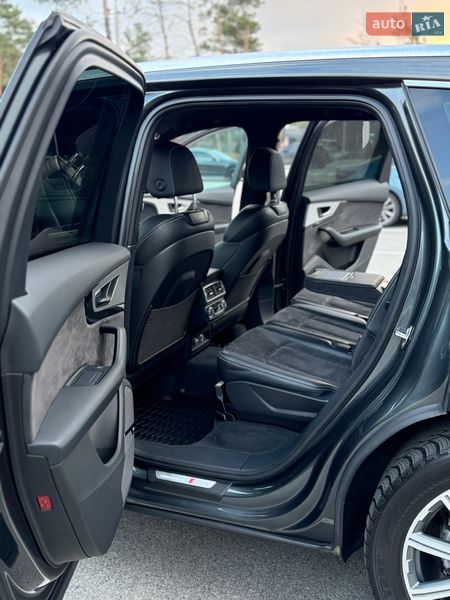 Внедорожник / Кроссовер Audi Q7 2018 в Киеве