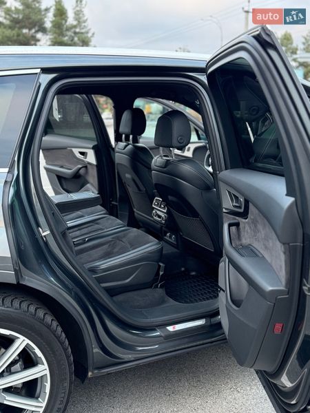 Внедорожник / Кроссовер Audi Q7 2018 в Киеве