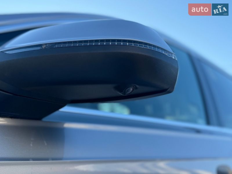 Внедорожник / Кроссовер Audi Q7 2020 в Стрые