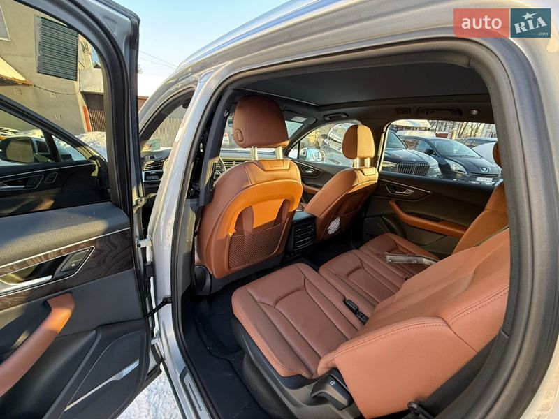 Внедорожник / Кроссовер Audi Q7 2020 в Стрые