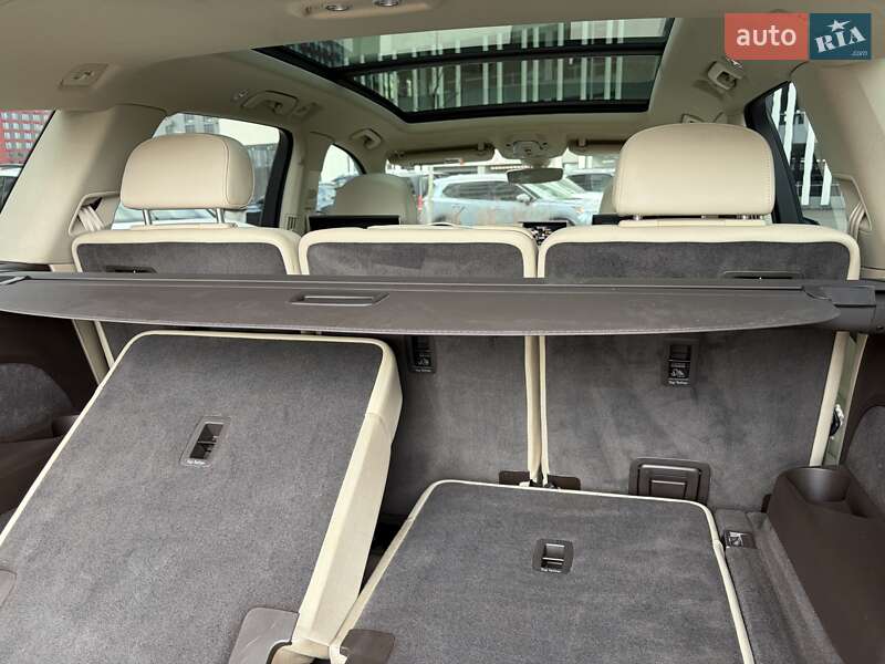 Внедорожник / Кроссовер Audi Q7 2016 в Киеве