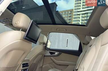 Внедорожник / Кроссовер Audi Q7 2016 в Киеве