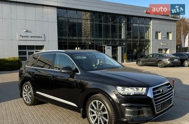 Внедорожник / Кроссовер Audi Q7 2017 в Киеве