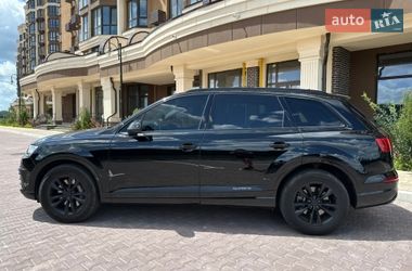 Внедорожник / Кроссовер Audi Q7 2016 в Киеве