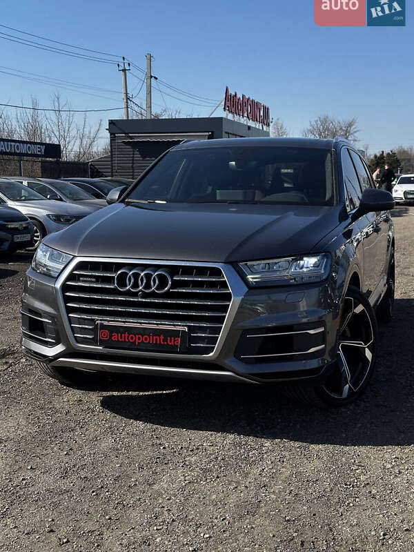 Позашляховик / Кросовер Audi Q7 2019 в Білогородці