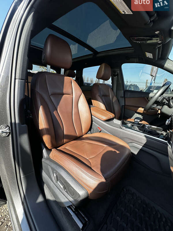Позашляховик / Кросовер Audi Q7 2019 в Білогородці