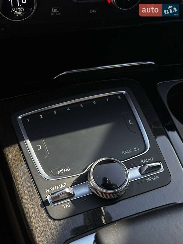 Позашляховик / Кросовер Audi Q7 2019 в Білогородці