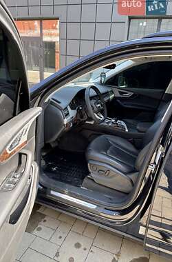 Внедорожник / Кроссовер Audi Q7 2017 в Тячеве