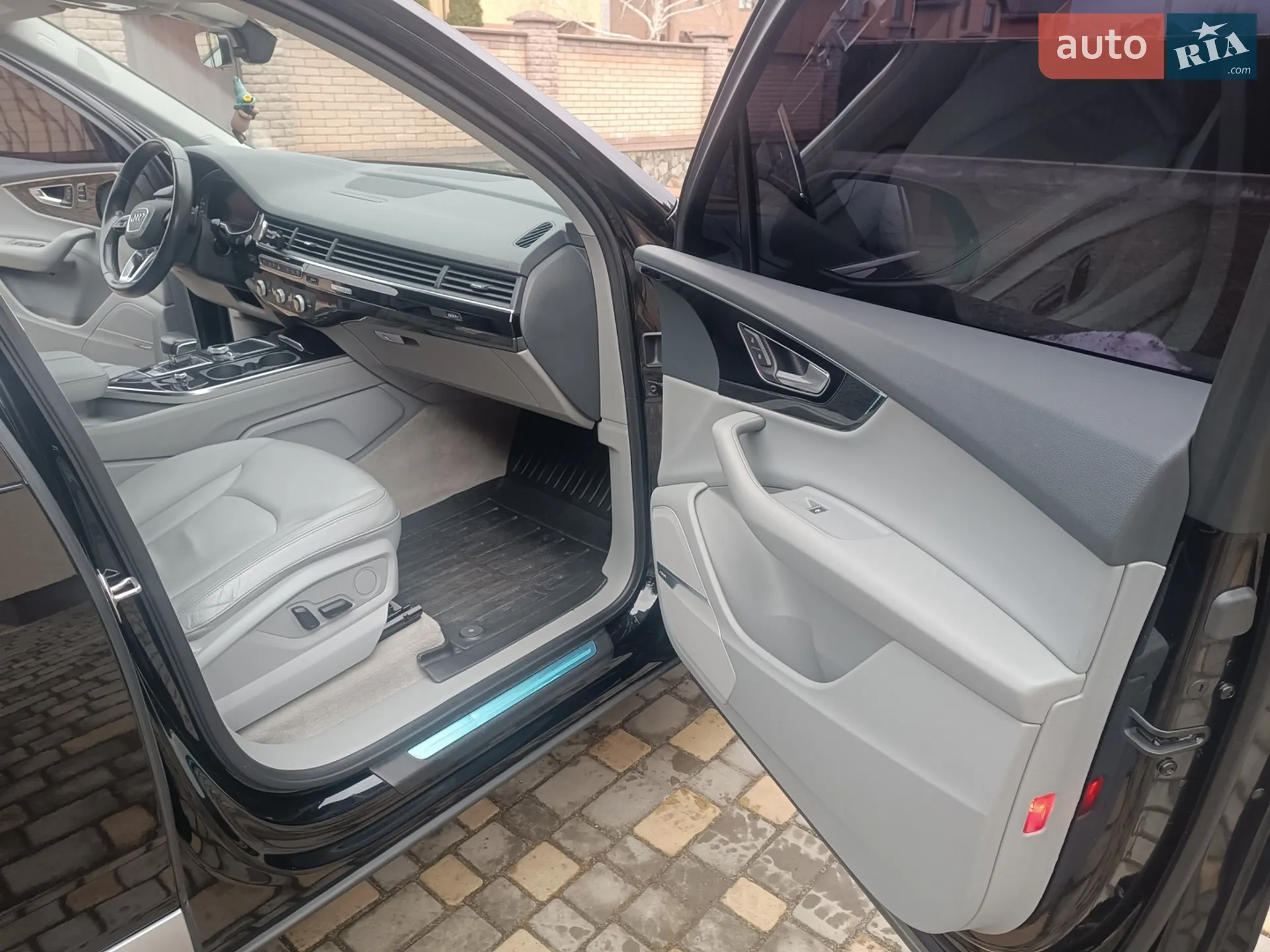 2017 Audi Q7 - мініатюра 21