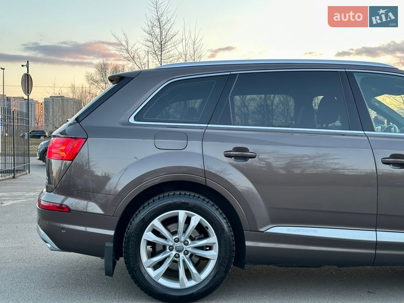Позашляховик / Кросовер Audi Q7 2017 в Києві фото 6 Позашляховик / Кросовер Audi Q7 2017 в Києві