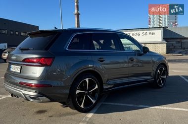 Внедорожник / Кроссовер Audi Q7 2021 в Киеве