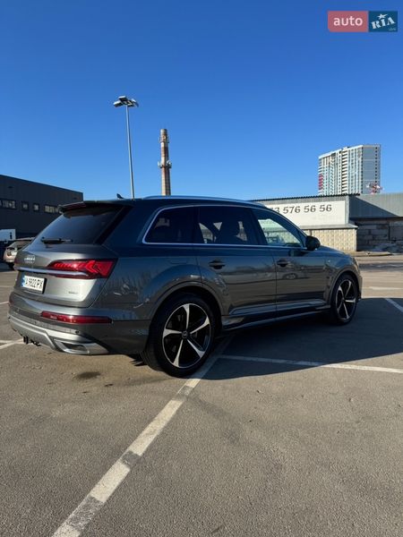 Внедорожник / Кроссовер Audi Q7 2021 в Киеве