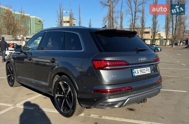 Внедорожник / Кроссовер Audi Q7 2021 в Киеве