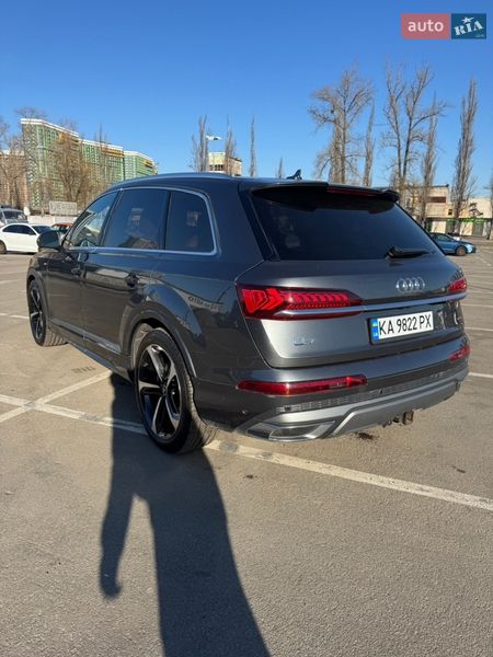 Внедорожник / Кроссовер Audi Q7 2021 в Киеве