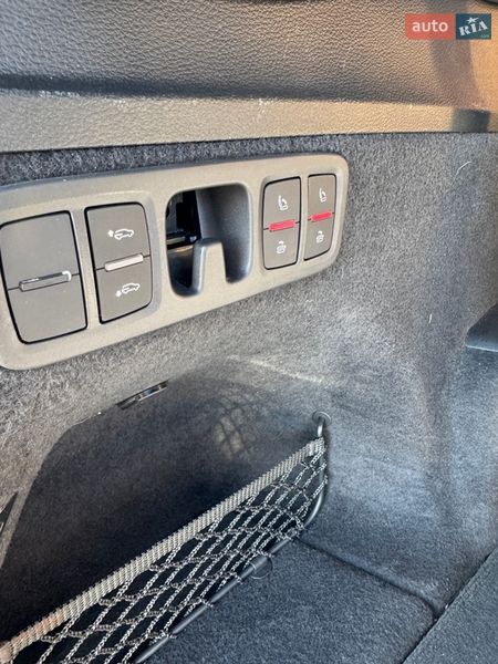 Внедорожник / Кроссовер Audi Q7 2021 в Киеве