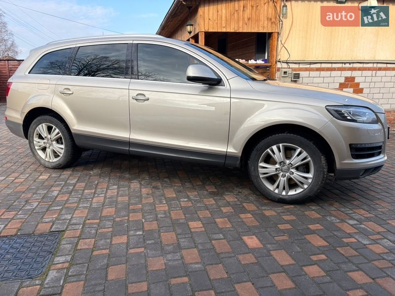 Позашляховик / Кросовер Audi Q7 2012 в Бахмачі фото 4 Позашляховик / Кросовер Audi Q7 2012 в Бахмачі