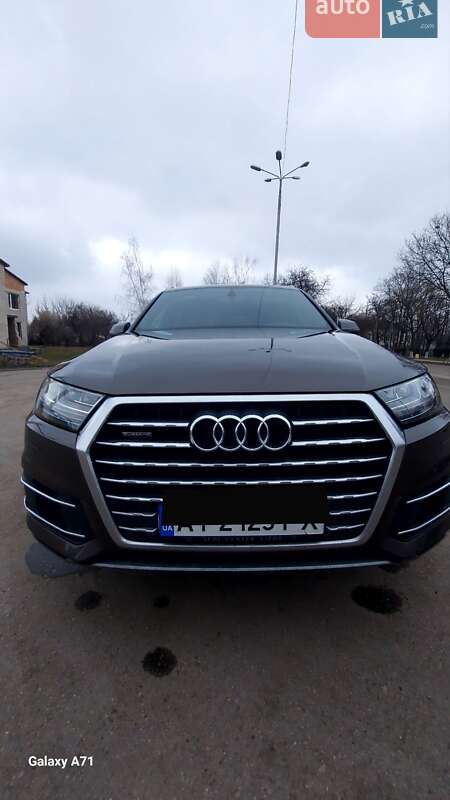 Позашляховик / Кросовер Audi Q7 2017 в Кропивницькому