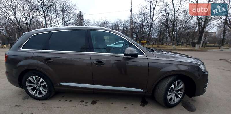 Позашляховик / Кросовер Audi Q7 2017 в Кропивницькому