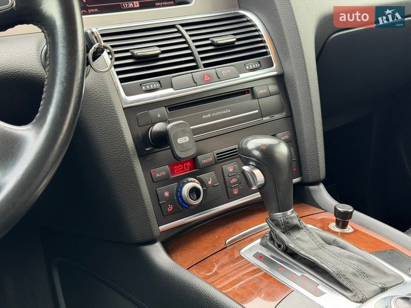Внедорожник / Кроссовер Audi Q7 2011 в Ужгороде