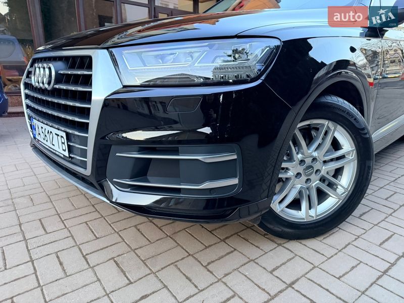 Внедорожник / Кроссовер Audi Q7 2016 в Хмельницком