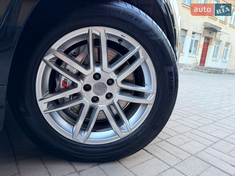 Внедорожник / Кроссовер Audi Q7 2016 в Хмельницком