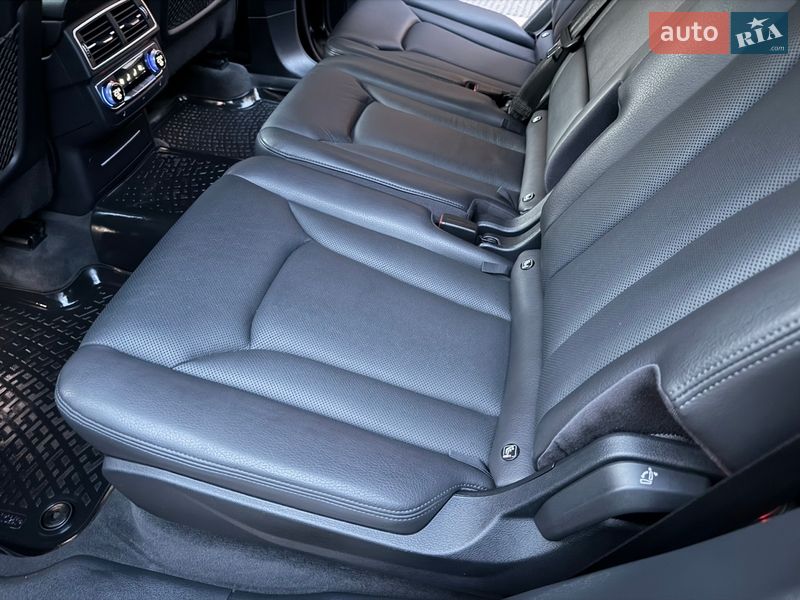 Внедорожник / Кроссовер Audi Q7 2016 в Хмельницком