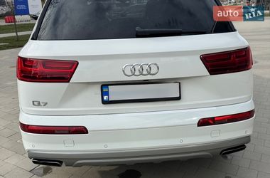 Внедорожник / Кроссовер Audi Q7 2018 в Ужгороде