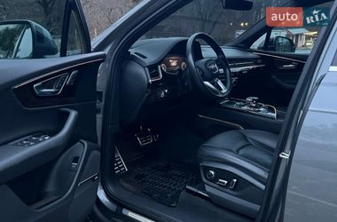Внедорожник / Кроссовер Audi Q7 2017 в Киеве