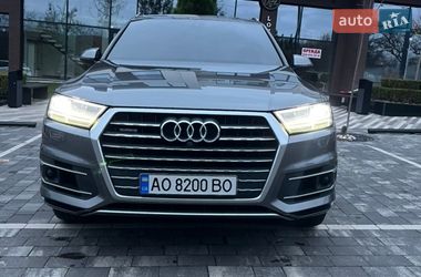 Внедорожник / Кроссовер Audi Q7 2017 в Киеве