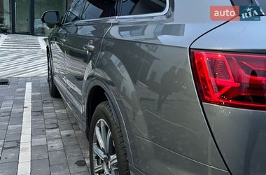 Внедорожник / Кроссовер Audi Q7 2017 в Киеве
