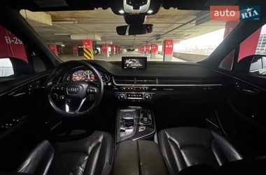 Внедорожник / Кроссовер Audi Q7 2017 в Киеве