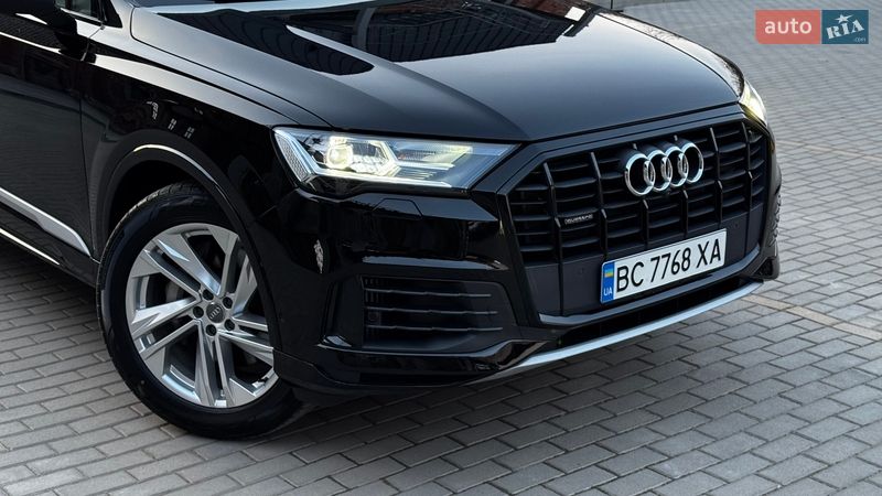 Позашляховик / Кросовер Audi Q7 2019 в Львові