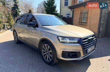 Внедорожник / Кроссовер Audi Q7 2015 в Киеве