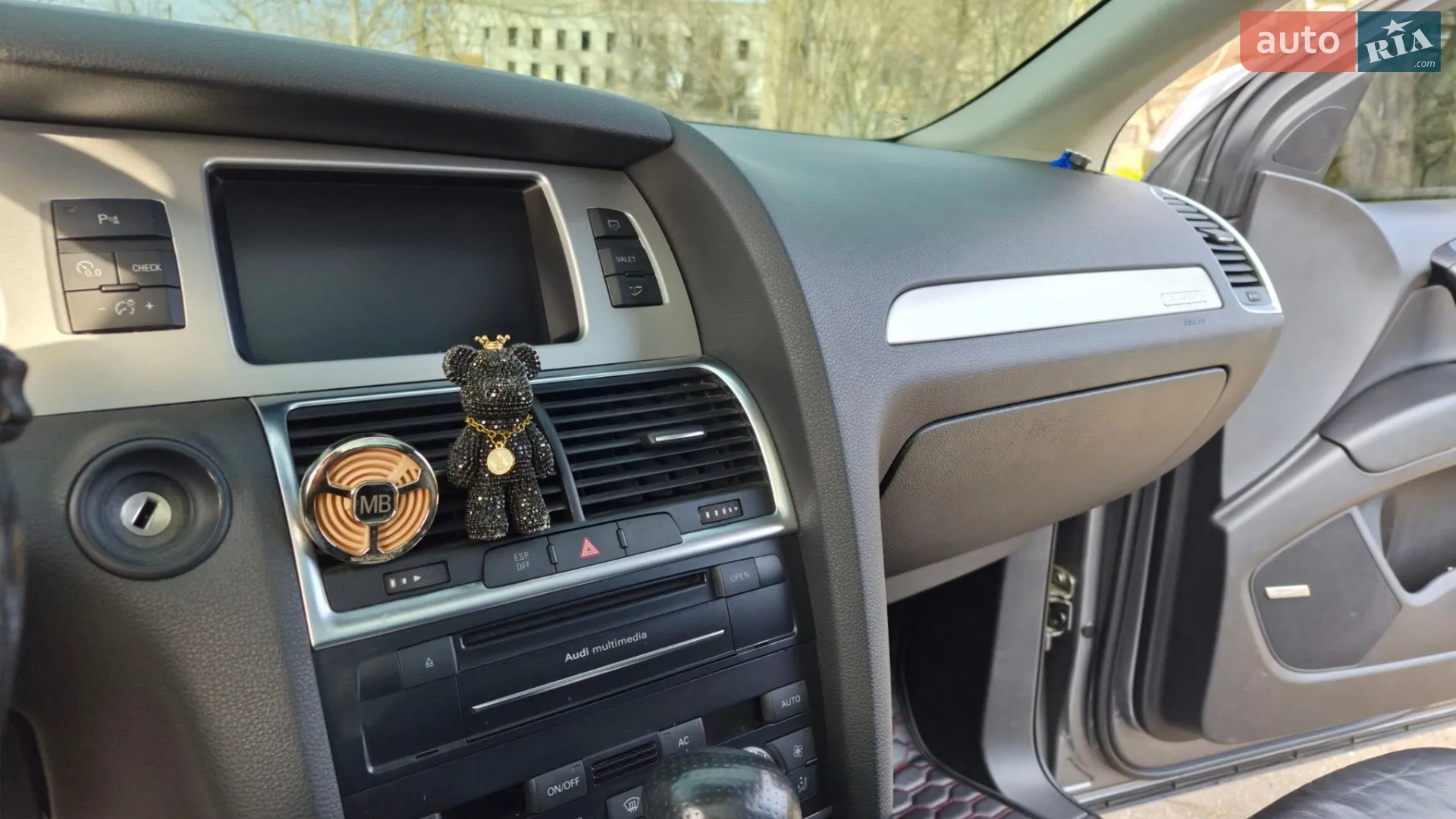 2010 Audi Q7 - мініатюра 11