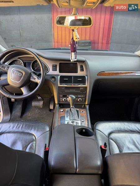Внедорожник / Кроссовер Audi Q7 2011 в Ладыжине
