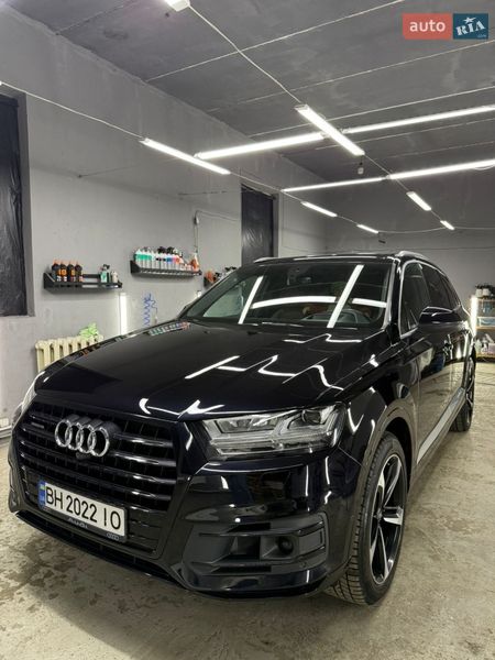 Внедорожник / Кроссовер Audi Q7 2015 в Измаиле