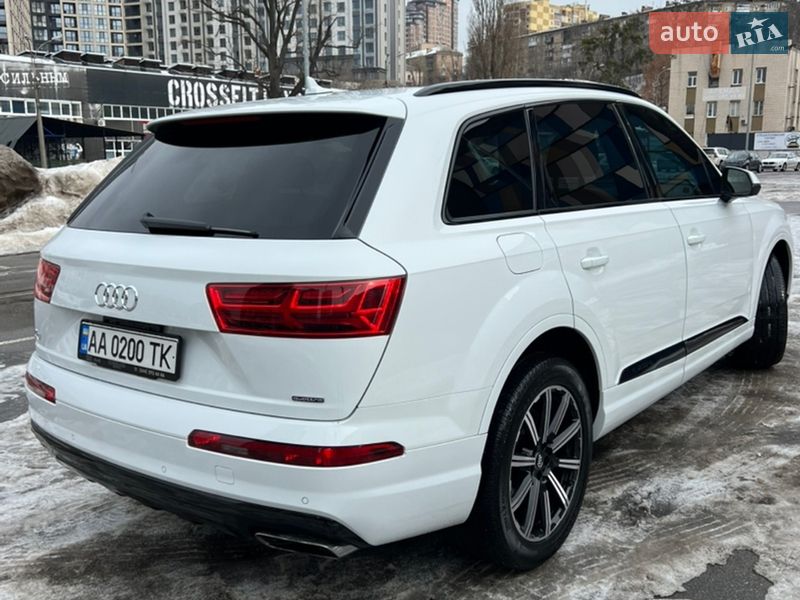 Внедорожник / Кроссовер Audi Q7 2019 в Киеве