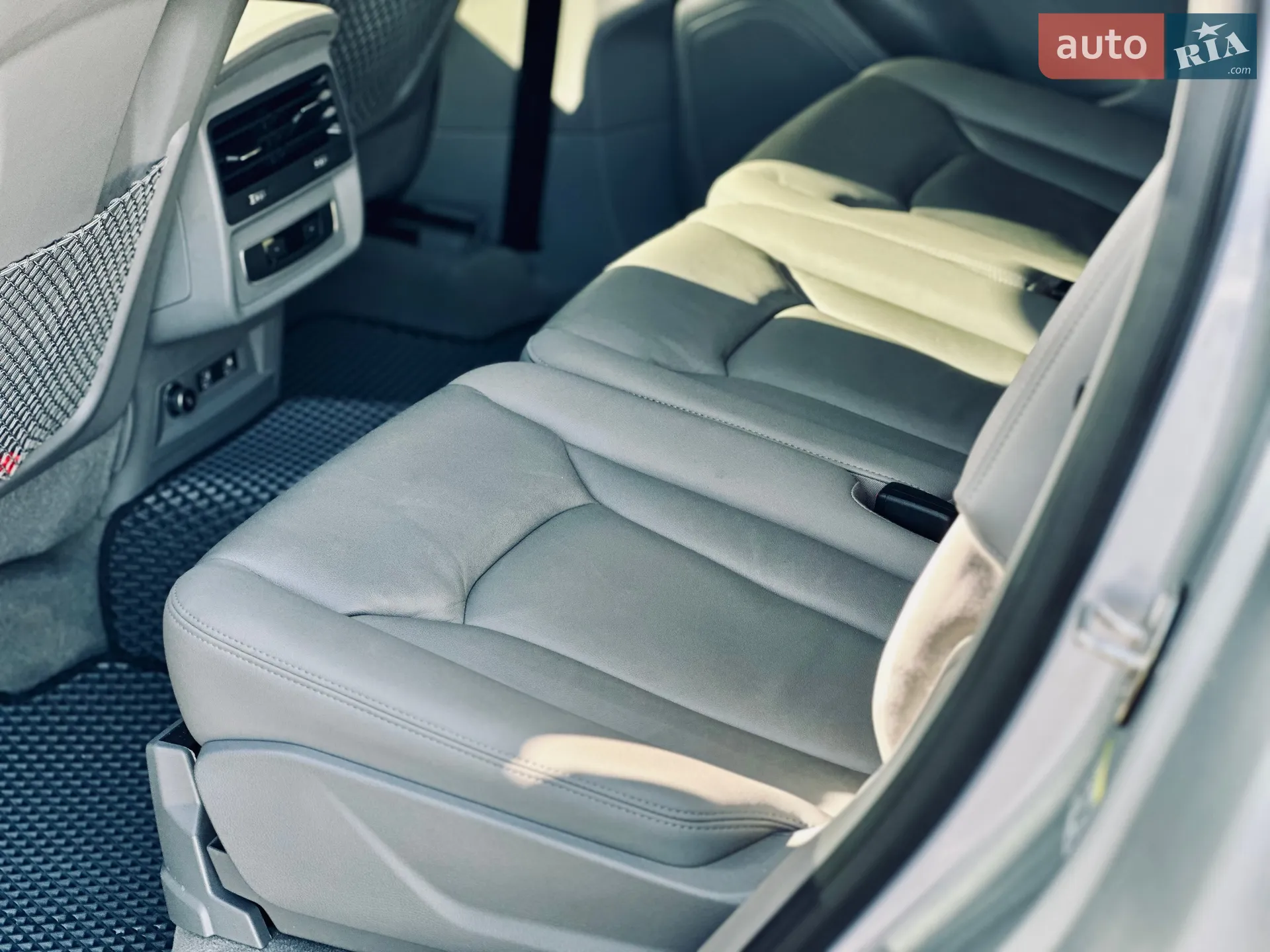 2020 Audi Q7 - мініатюра 4