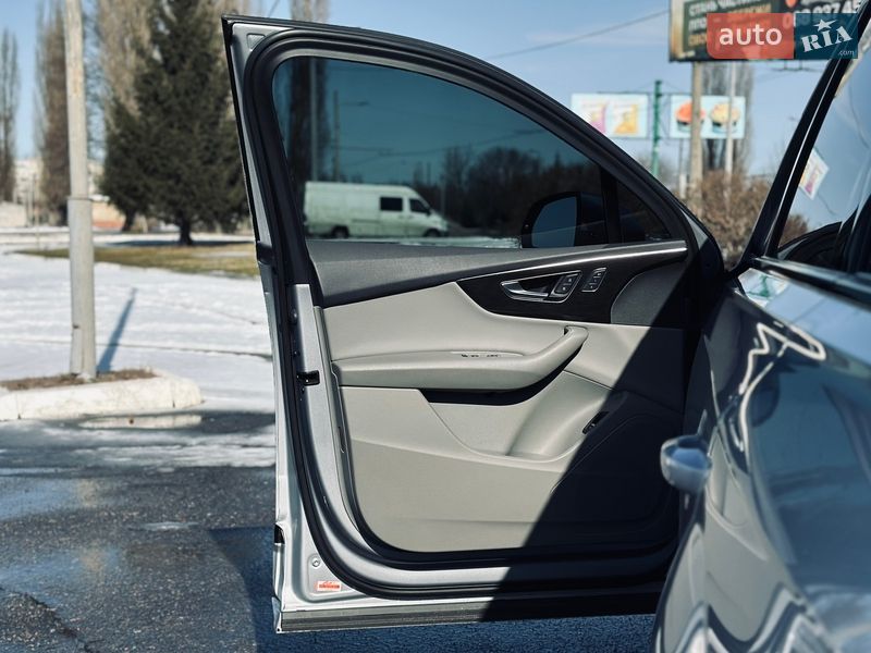 Внедорожник / Кроссовер Audi Q7 2020 в Кременчуге фото 41 Внедорожник / Кроссовер Audi Q7 2020 в Кременчуге